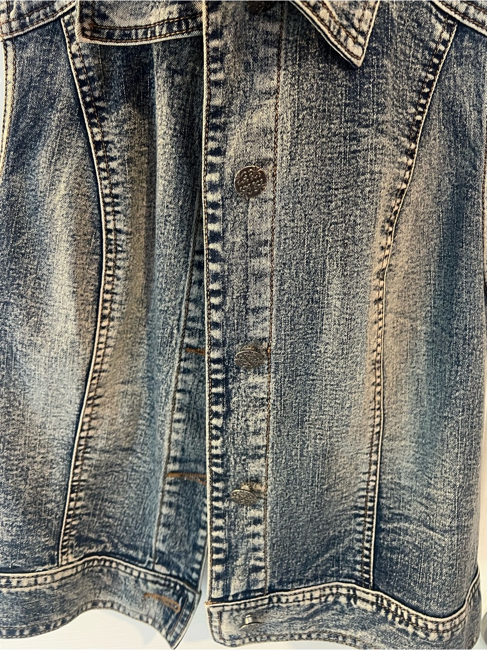 Indigo Thread Co. Women's Washed Denim Vest with Lace Back - Blue - Picture 3 of 4
